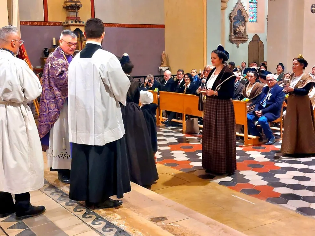 37e hommage Mlle Fanfonne Guillierme et au Gens de la Bouvino